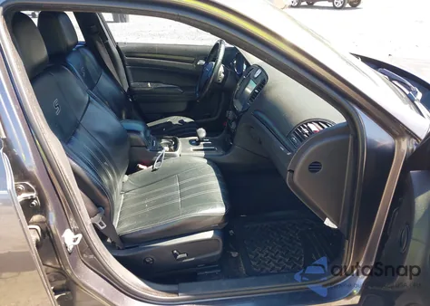 2014 Chrysler 300 300S z USA, uszkodzony, nr VIN 2C3CCABG2EH376713